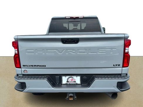 Used 2024 Chevrolet Silverado 2500 LTZ w/ LTZ Plus Package AWD/4WD image 5