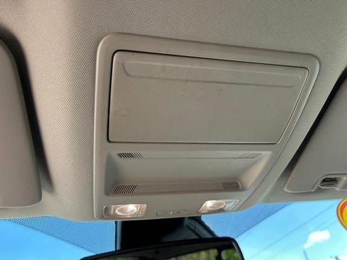 Used 2019 Ford Ranger Lariat w/ Equipment Group 501A Mid image 25