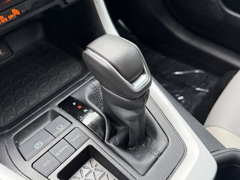 Used 2025 Toyota RAV4 XLE Premium FWD image 27