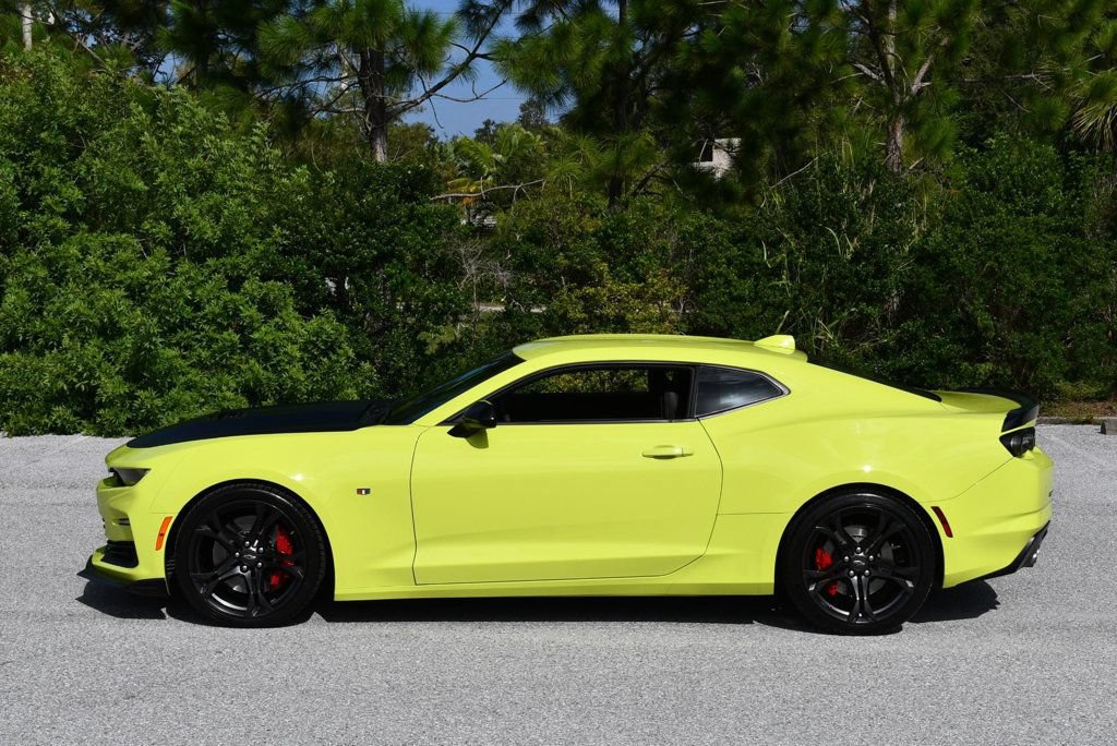 Used 2021 Chevrolet Camaro SS RWD image 3
