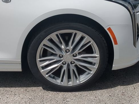 New 2025 Cadillac CT4 Premium Luxury image 11