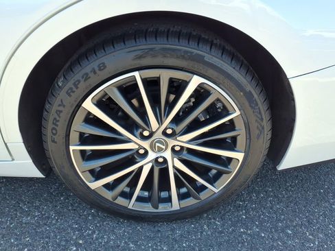 Used 2023 Lexus ES 350 w/ Premium Package FWD image 18