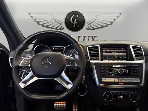Used 2013 Mercedes-Benz ML 63 AMG 4MATIC image 10