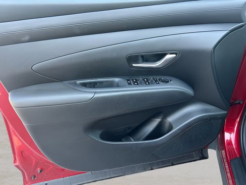 Certified 2026 Hyundai Tucson SE FWD image 12