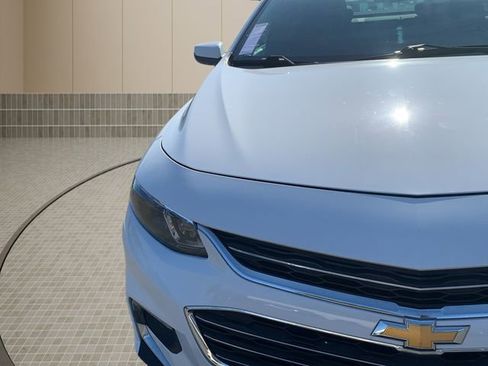 Used 2018 Chevrolet Malibu LT image 10