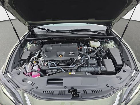 New 2025 Lexus ES 300h w/ Luxury Package image 31