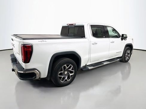 Used 2022 GMC Sierra 1500 SLT w/ SLT Premium Plus Package image 9