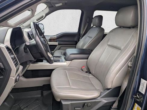 Used 2019 Ford F150 Lariat image 16