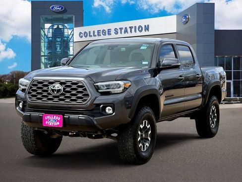 Used 2023 Toyota Tacoma TRD Off-Road image 2