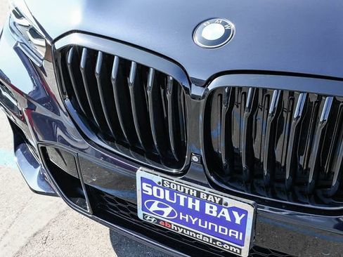 Used 2022 BMW X5 sDrive40i w/ M Sport Package RWD image 11
