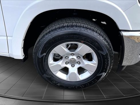 Used 2025 RAM 1500 Big Horn image 34