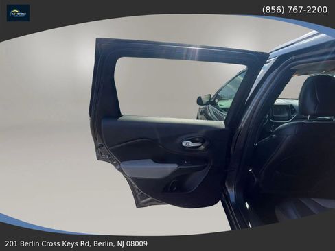 Used 2014 Jeep Cherokee Limited w/ Luxury Group image 29