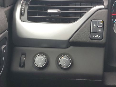 Certified 2019 Chevrolet Suburban LT image 20