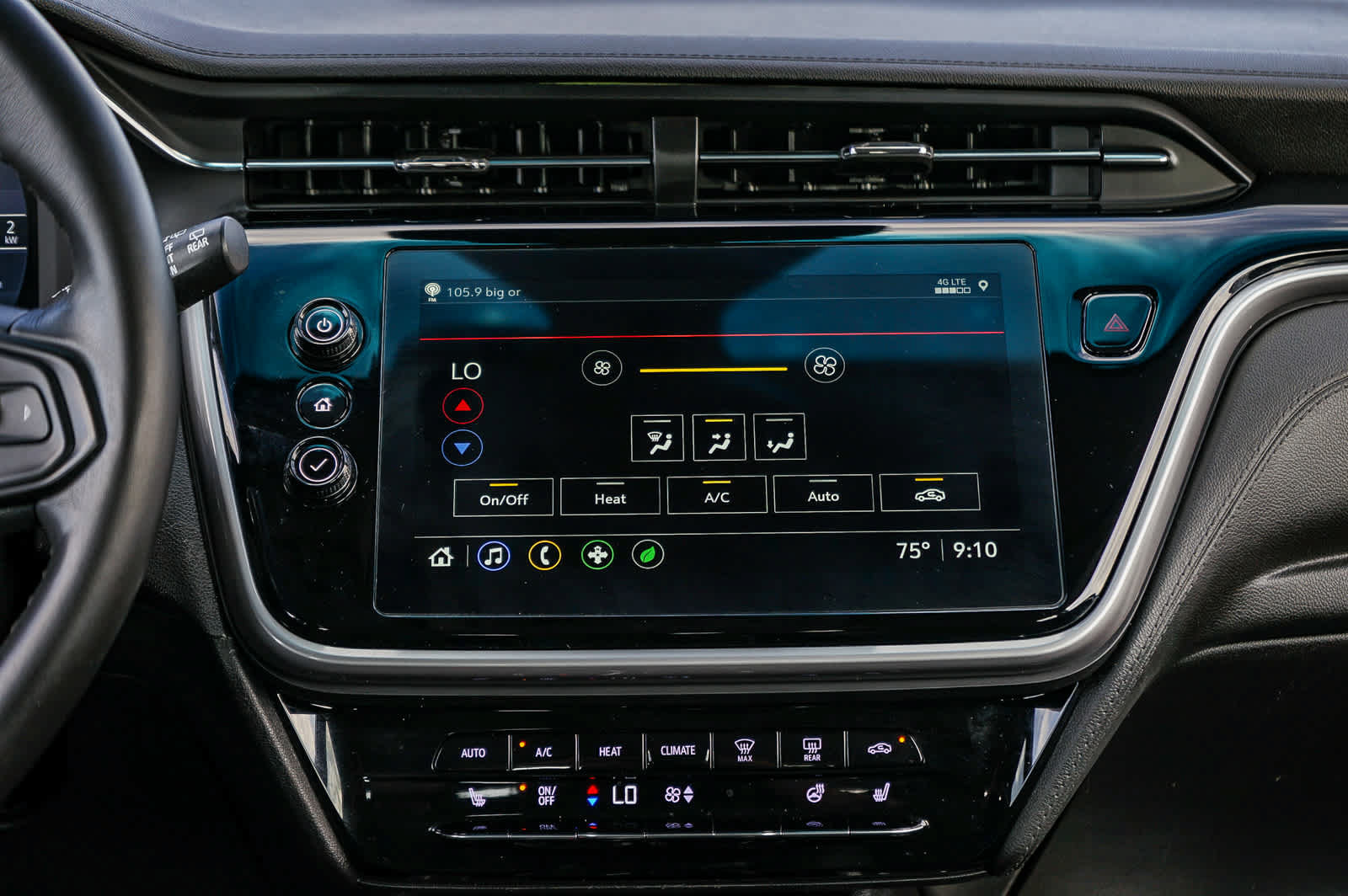 Used 2023 Chevrolet Bolt LT w/ Infotainment Package FWD image 14