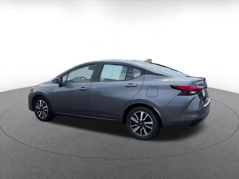 Used 2025 Nissan Versa SV FWD image 10