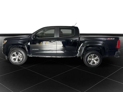 Used 2019 Chevrolet Colorado Z71 AWD/4WD image 2