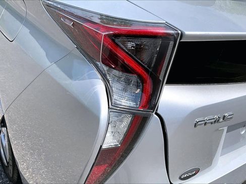Used 2018 Toyota Prius Two w/ Prius Two Safety Plus Package FWD image 28