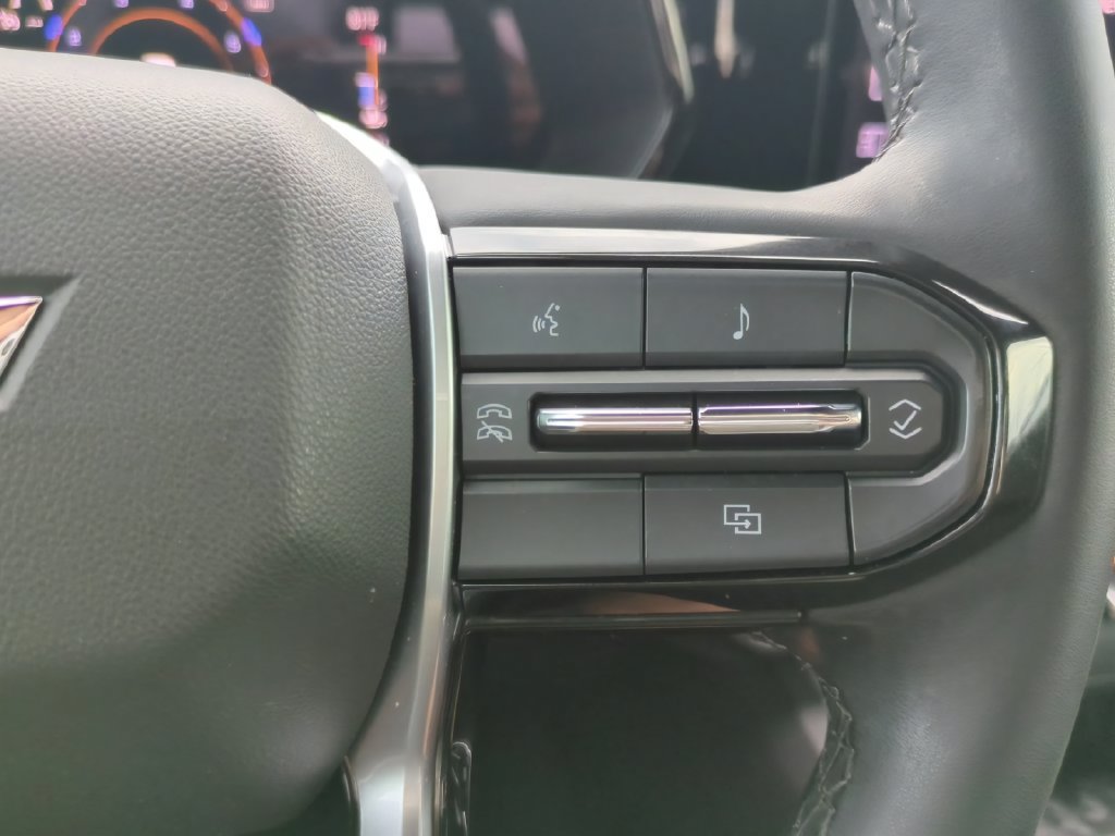 Used 2023 Chevrolet Colorado LT w/ LT Convenience Package RWD image 28