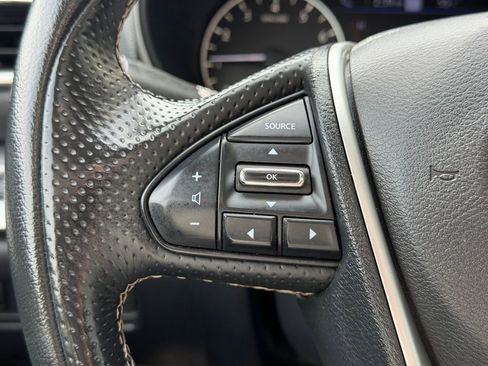 Used 2023 Nissan Maxima SL FWD image 17