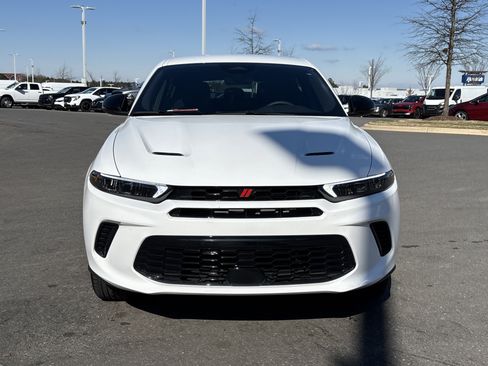 Used 2024 Dodge Hornet GT w/ GT Blacktop Package image 3