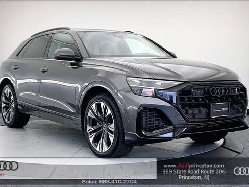Certified 2025 Audi Q8 Premium Plus image 1