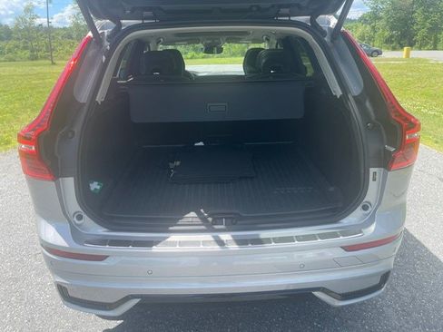 Used 2024 Volvo XC60 B5 Core AWD/4WD image 16