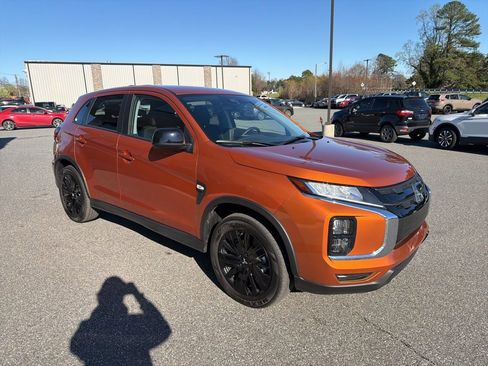 Used 2025 Mitsubishi Outlander Sport LE image 9