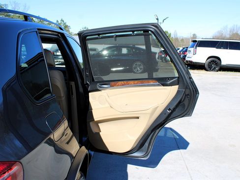 Used 2012 BMW X5 xDrive50i image 36