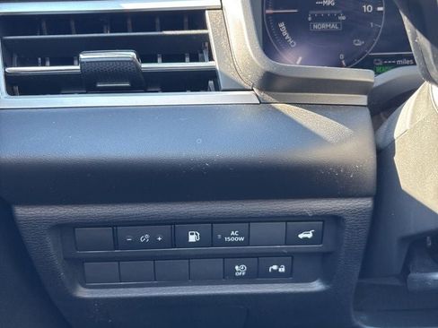 Used 2024 Mitsubishi Outlander SEL Black Edition image 15