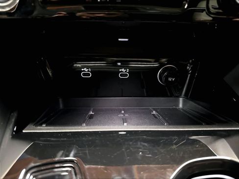 Certified 2025 Audi Q5 Premium AWD/4WD image 33