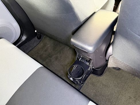 Used 2014 Toyota Prius C Four image 36