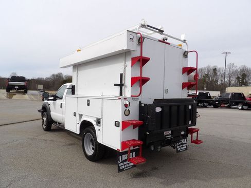 Used 2014 Ford F550 image 5