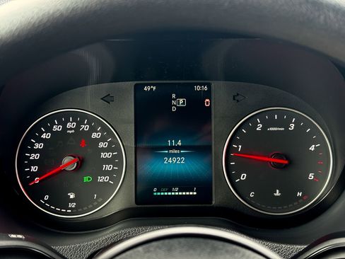 Used 2024 Mercedes-Benz Sprinter 2500 image 4