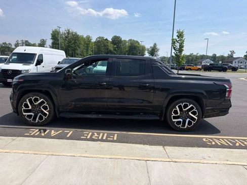 Used 2024 Chevrolet Silverado EV RST AWD/4WD image 16