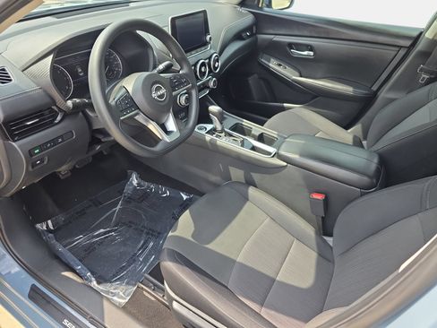 Used 2024 Nissan Sentra SV FWD image 15