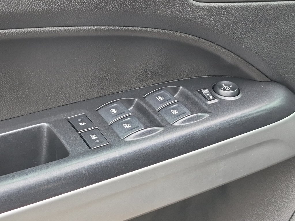 Used 2020 Chevrolet Colorado LT w/ Safety Package AWD/4WD image 14