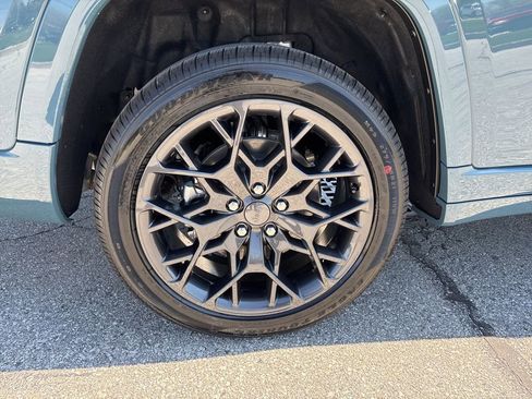 New 2026 Jeep Grand Cherokee L Summit image 12