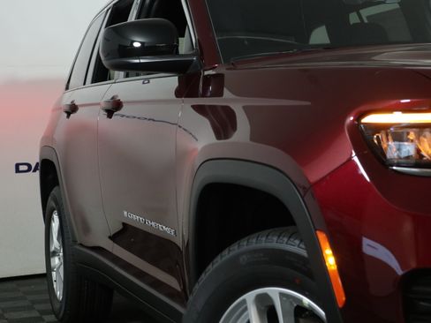 New 2026 Jeep Grand Cherokee Laredo AWD/4WD image 3