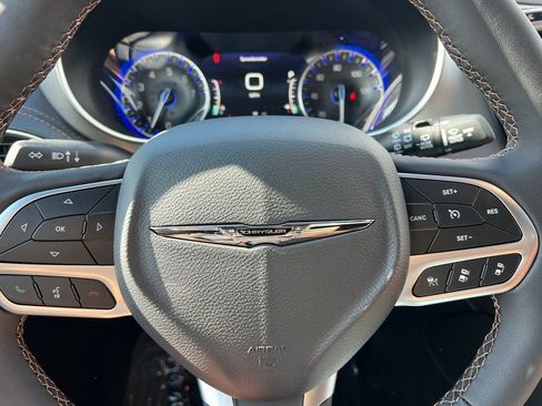 New 2026 Chrysler Pacifica Pinnacle FWD image 21