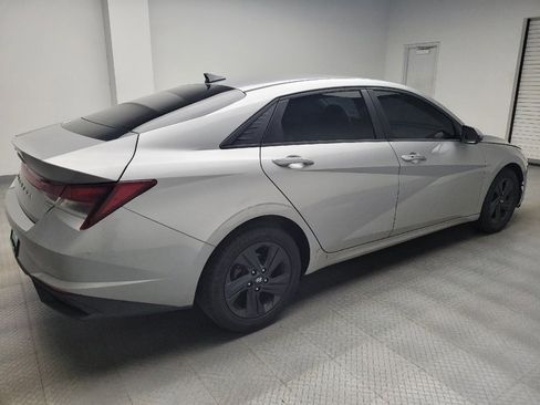 Used 2021 Hyundai Elantra SEL w/ Convenience Package FWD image 10