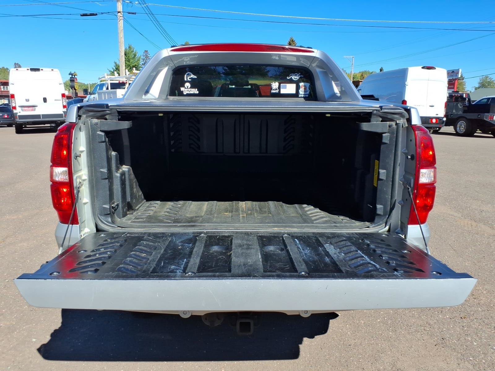 Used 2013 Chevrolet Avalanche LT w/ Suspension Package, Off-Road AWD/4WD image 12