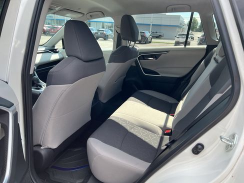 Used 2024 Toyota RAV4 XLE AWD/4WD image 10
