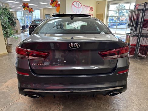 Used 2020 Kia Optima SE image 10