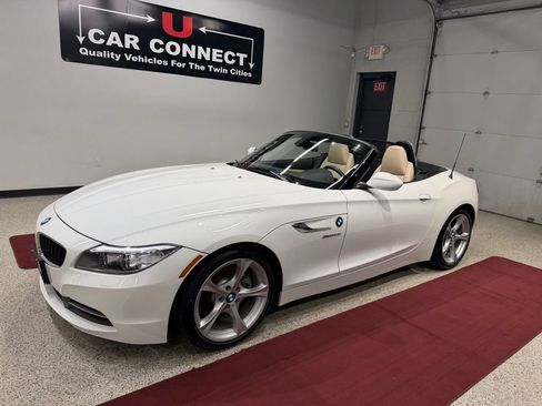 Used 2016 BMW Z4 sDrive28i RWD image 2