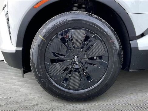 New 2026 Chevrolet Blazer EV LT image 13