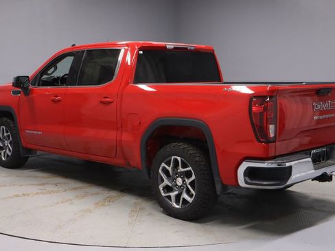 Used 2023 GMC Sierra 1500 SLE AWD/4WD image 11