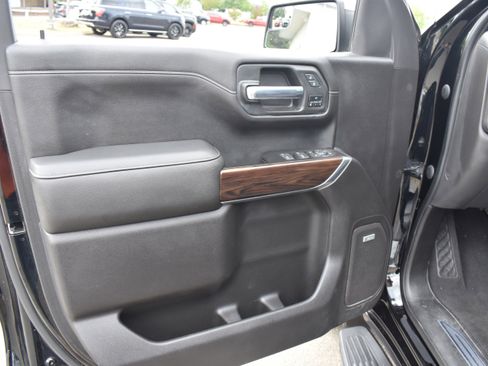Used 2020 GMC Sierra 1500 SLT w/ SLT Premium Package AWD/4WD image 25