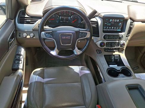 Used 2019 GMC Yukon SLT w/ Premium Edition AWD/4WD image 18