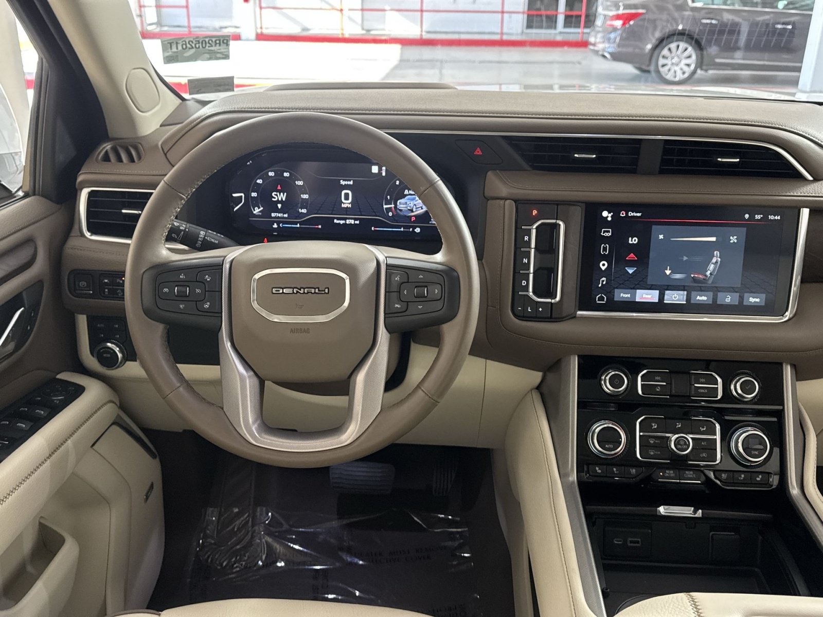 Used 2023 GMC Yukon Denali AWD/4WD image 16