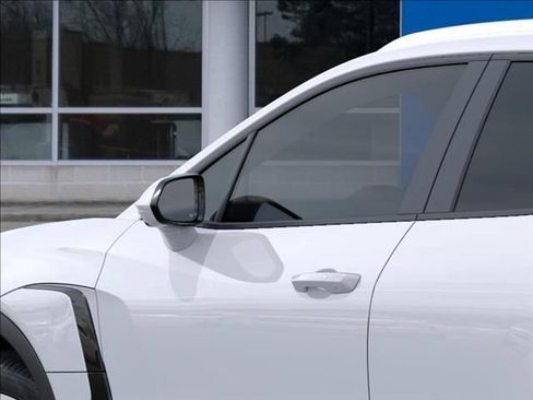 New 2026 Chevrolet Blazer EV LT AWD/4WD image 12